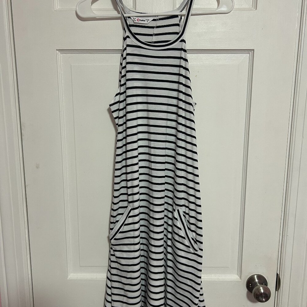 PatPat Women's Size S Dress- White/Black Stripes NEW without tags